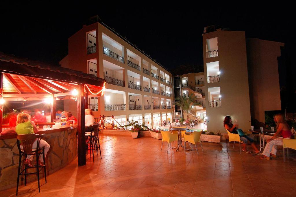 Starberry Hotel เกเมร์ ภายนอก รูปภาพ